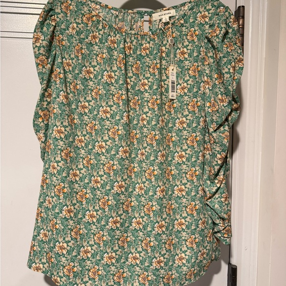 Max Studio Flowered Blouse with Ruched Sleeves - Picture 2 of 9
